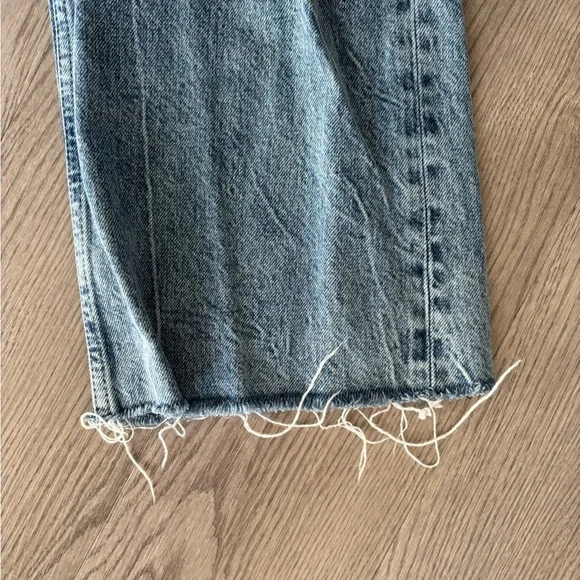 Zara High Waist. Light Blue Denim Jeans - Picture 4 of 7